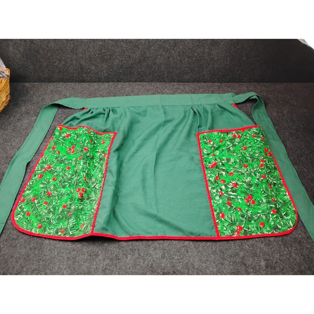 Vintage Handmade Green Christmas Holly Berry Half Apron With Big Pockets